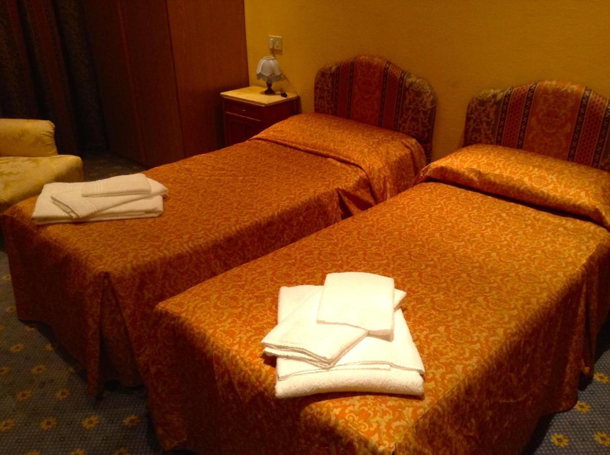 Albergo Ristorante Da Carlino Castelnuovo di Garfagnana Room photo